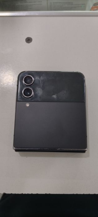 Samsung Z flip 4