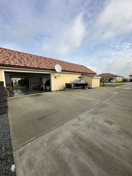 Casa tip duplex intreg