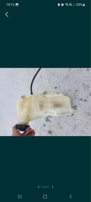 Rezervor tractoras gazon.