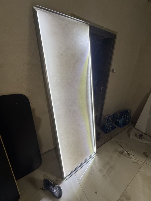 Panou luminos pentru reclame