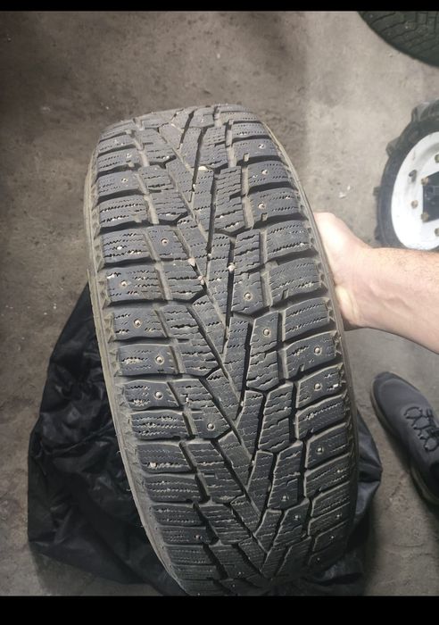 Продам шины зимние