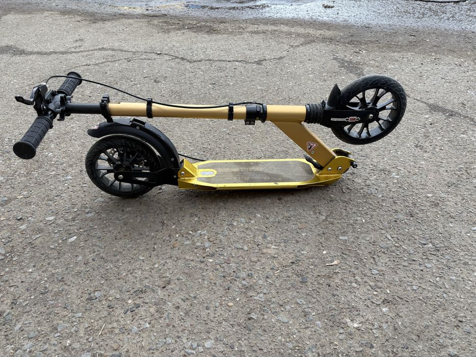 Детский самокат б/у