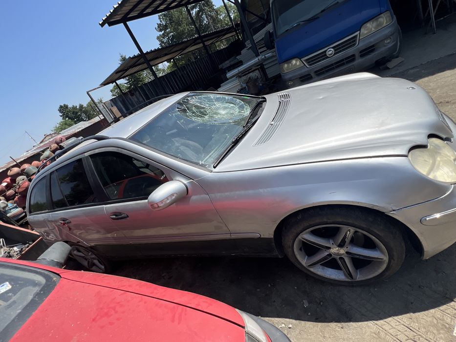 Mercedes c220 комби НА ЧАСТИ