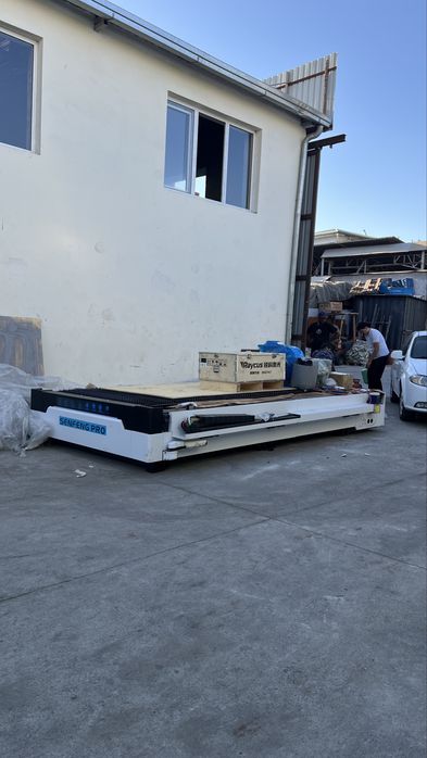 Лазерный станок для резки металла от официального дилера SENFENG PRO