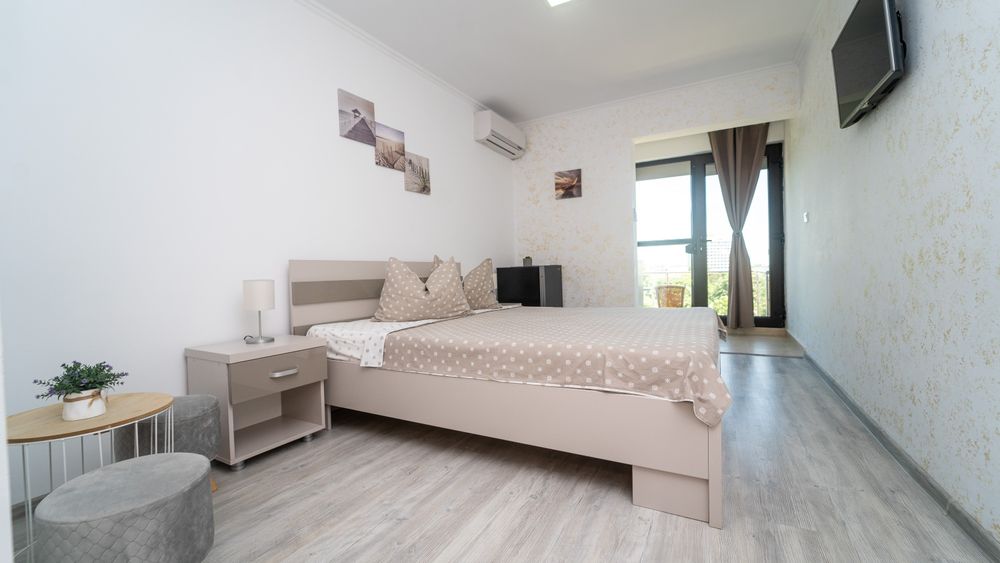 Vand Garsoniera in Saturn