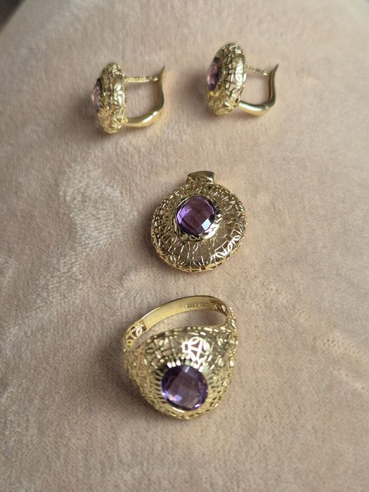 Златен комплект , аметист