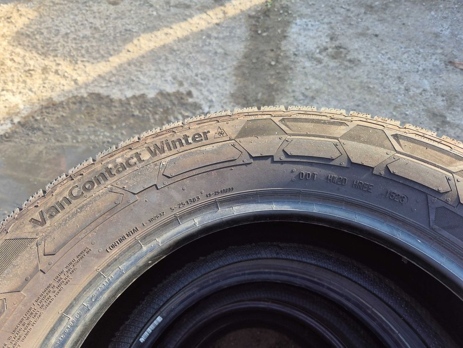 4 Anvelope de IARNA - 225/65/16C Continental impecabile DOT 2022