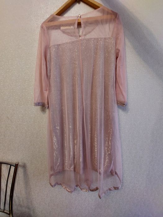 Продам платье женское