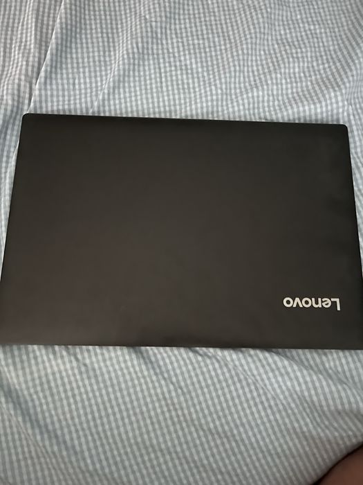 лаптоп lenovo + зарядно