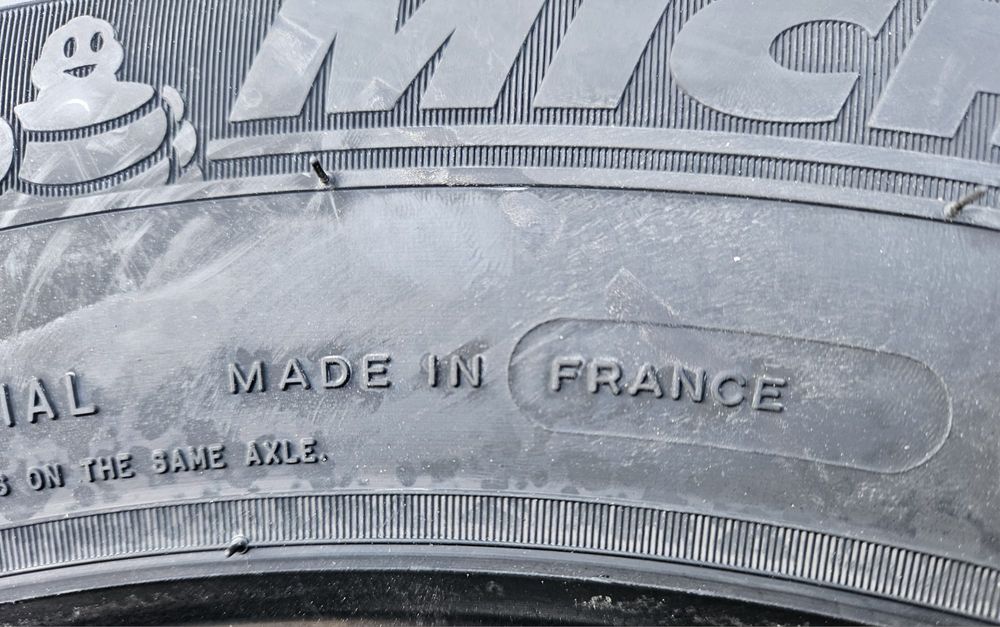 215/75 R16C, 116, MICHELIN CrossClimate, Anvelope mixte M+S PROMOTIE