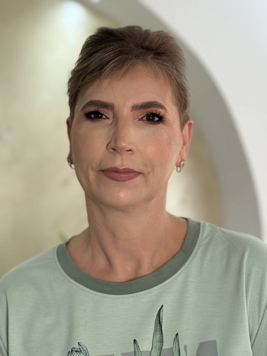 Machiaj, stilizare sprancene, laminare gene si sprancene