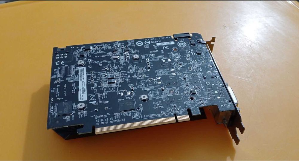 638S.Placa Video Gigabyte NVIDIA GeForce GTX 950 OC,2GB DDR5-128Bit,PCI-e 3.0,DX 12