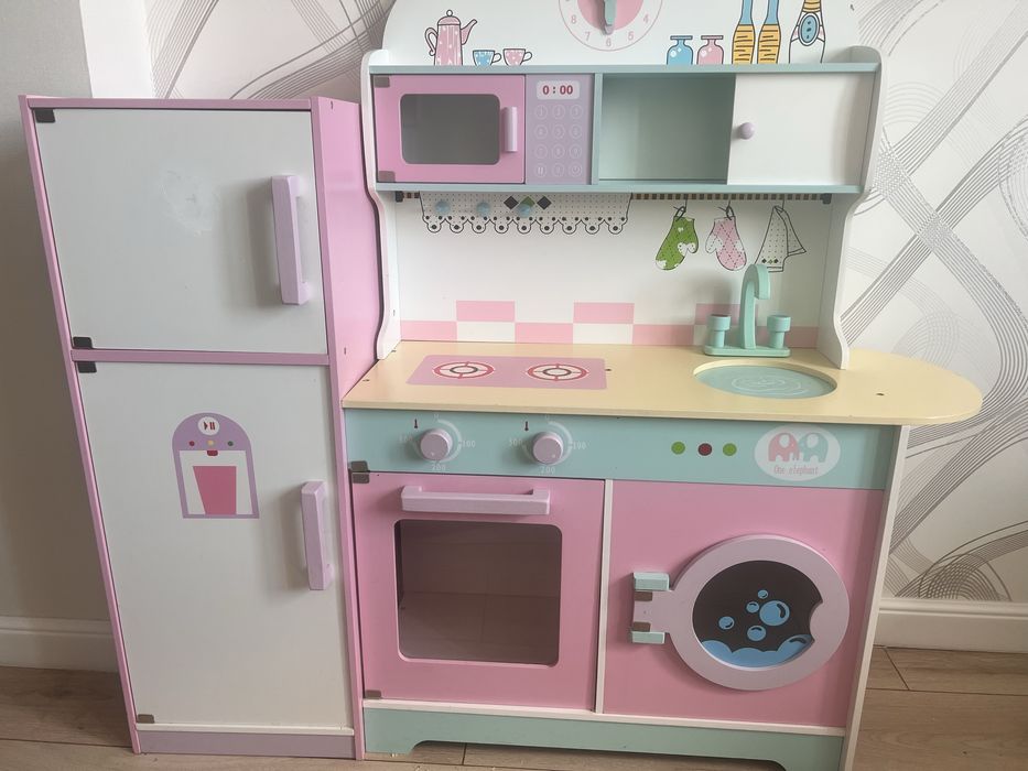 Продам детскую кухню