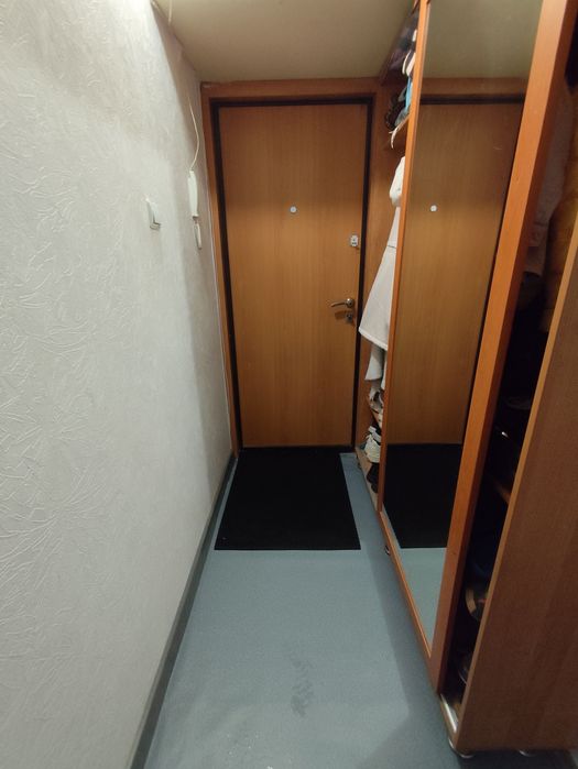 Продам трёхкомнатную квартиру