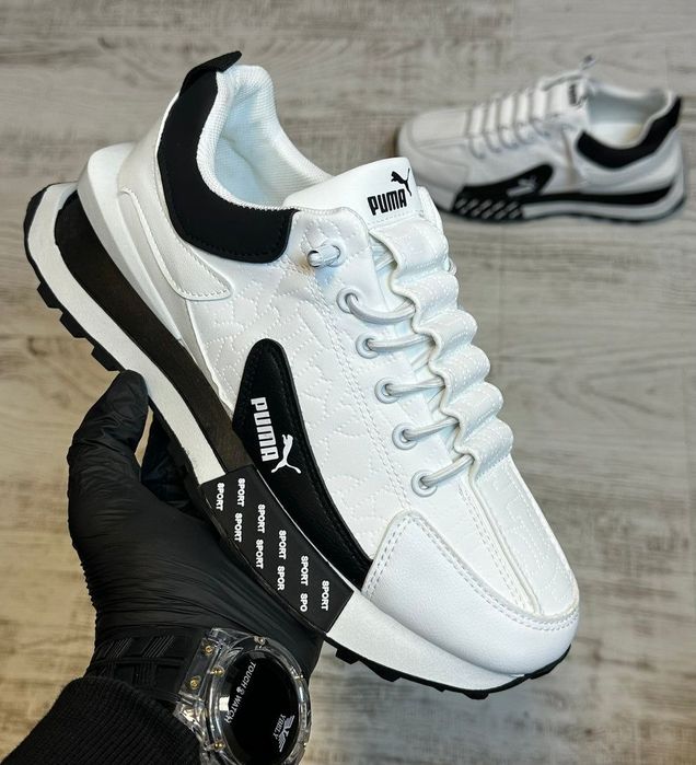 Adidași bărbătești