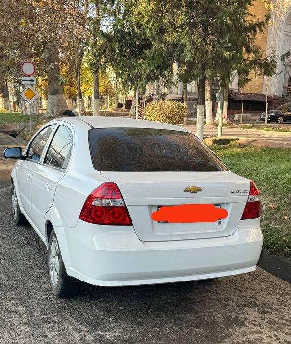 Srochno Nexia 3 sotiladi