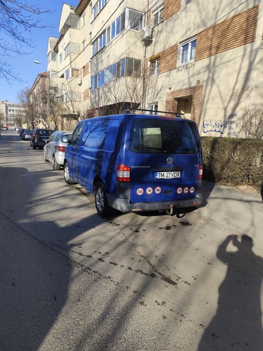 Vând sau schimb Volkswagen T5 an 2011