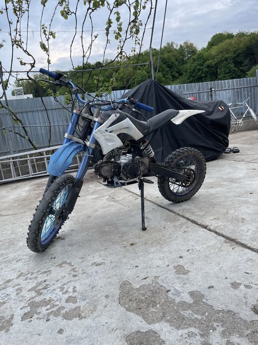 Vand cros 125cc.