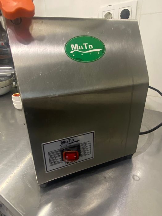 Мясорубка профессиональная