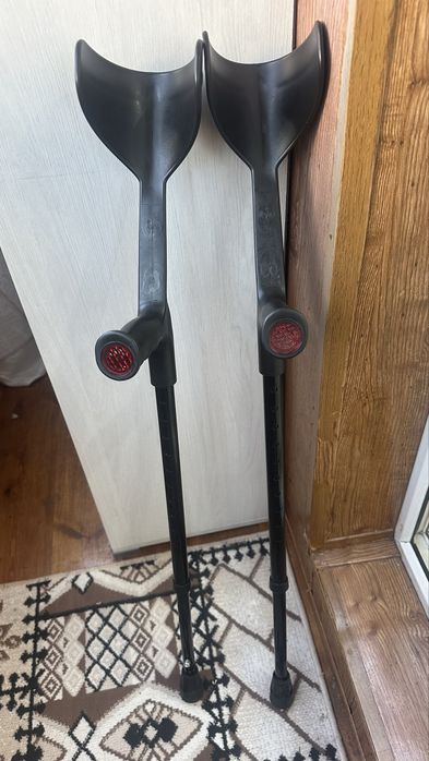 Қара түсті балдақ