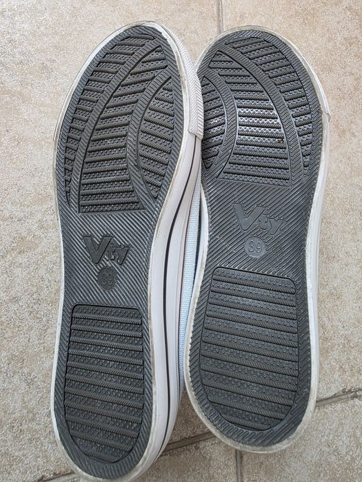 Tenisi dama marime 39