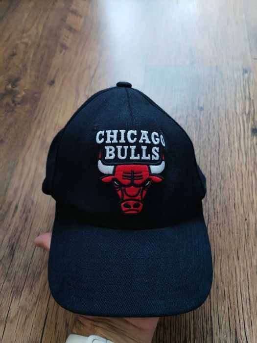 chicago bulls mitchell and ness - страхотна шапка 100% оригинал много добро състояние универсален размер