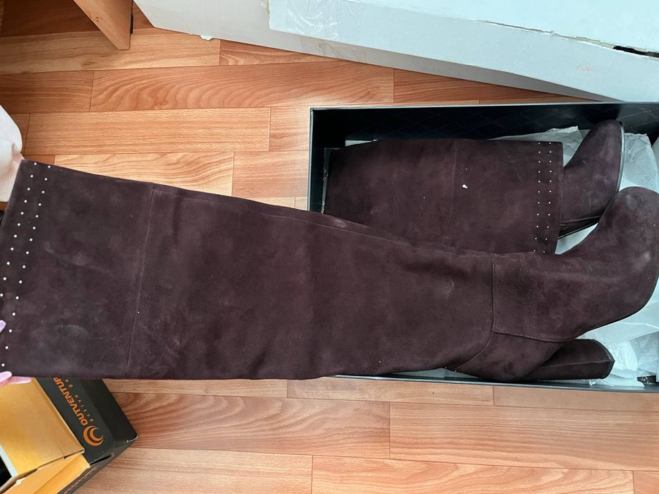 продам 4 пары обуви 40 го размера