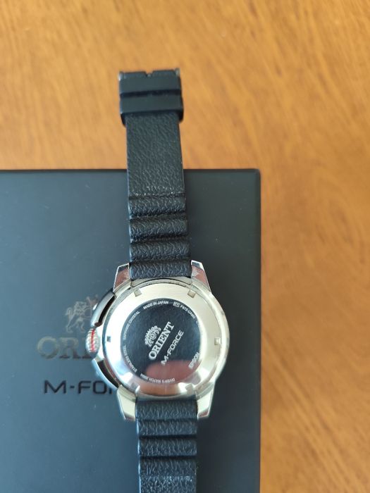 Часовник Orient m force