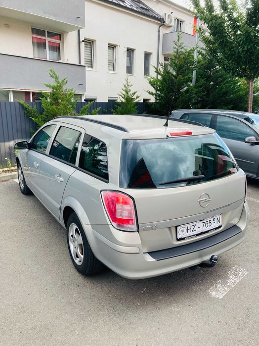 Opel Astra 2009 1.6 benzina clima xenon full electric