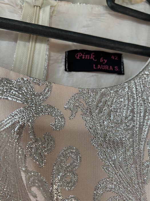 Rochie de ocazie nude cu argintiu