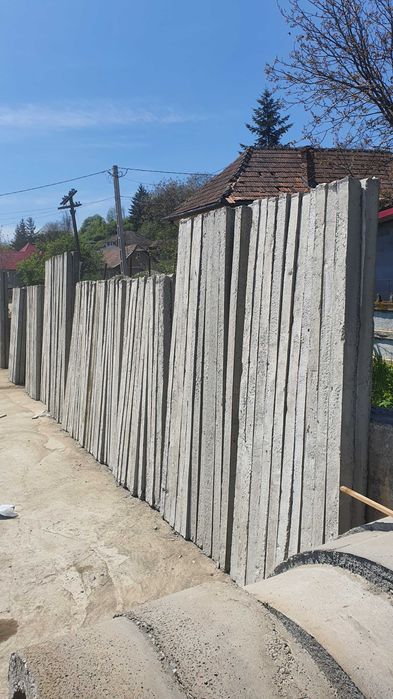 Stalpi/spalieri din beton cu armatura sudata cu etrier 180-200-240 cm