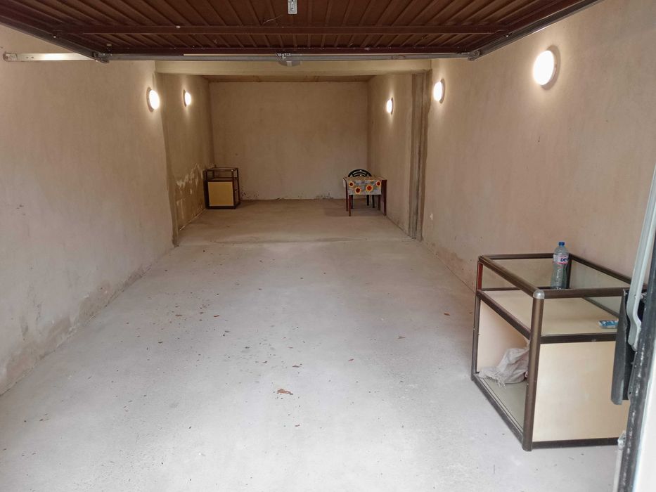 Продава се Гараж / Паркомясто в Велико Търново, Център - 44 кв.м за 910 €/кв.м - Снимка #2