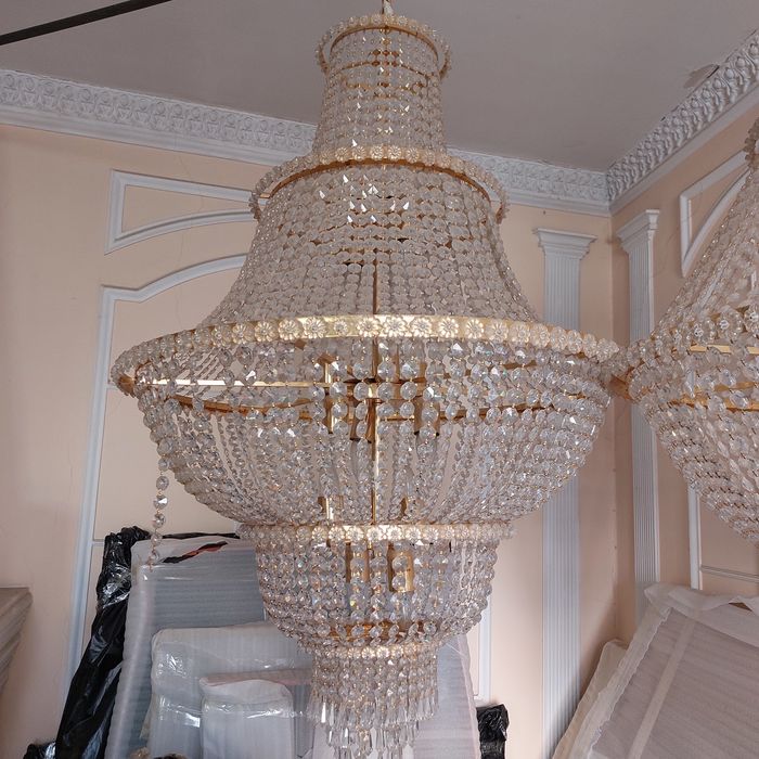 Продаются хрустальные люстры