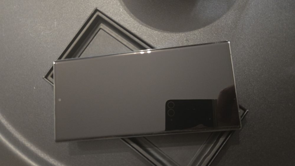 Samsung S23 Ultra 512gb перфектен