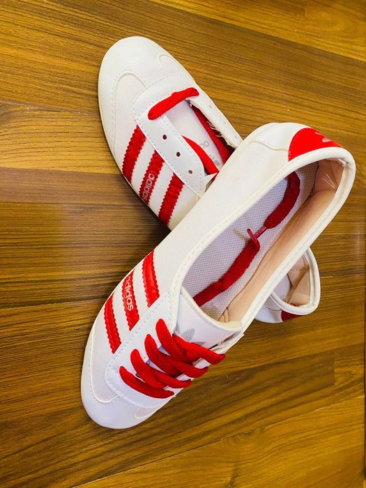 Papuci Femei& Espadrile