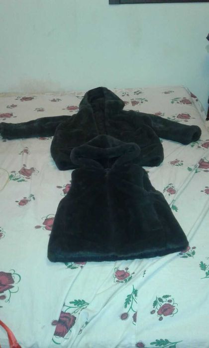 Продаеться детская куртка двойка