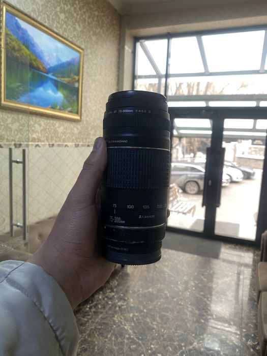 Объектив для кмеры Canon и Sony  75-300 с переходником на сони