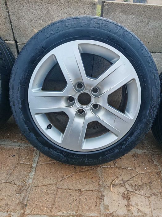 Джанти с гуми 16 цола Audi a4 b6