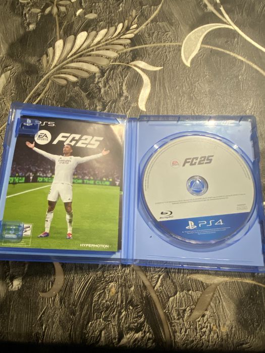 Продавам FC24/25 PS4