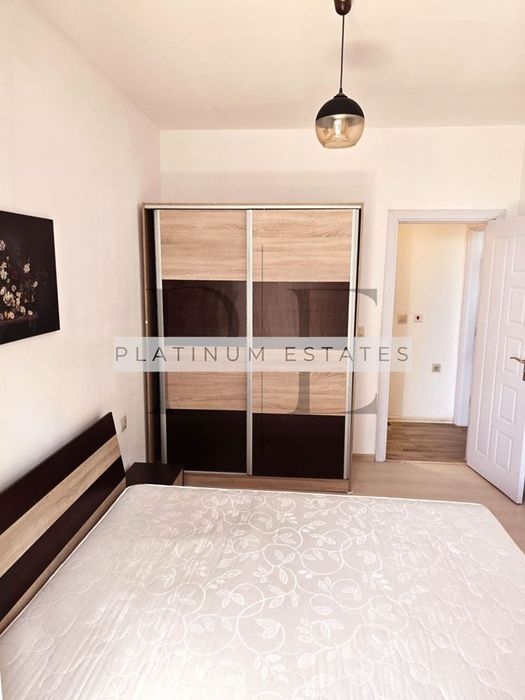 Дава се под наем Двустаен апартамент в София, Триъгълника - 65 кв.м за 612 € - Снимка #2