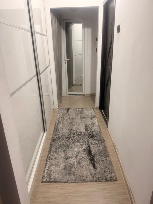 Vând apartament cu 3 camere! Str.Victorie(Zona Mall)