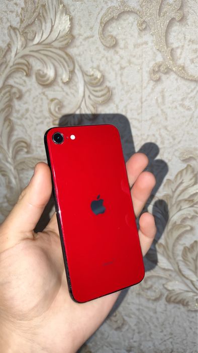 Айфон 8     64gb