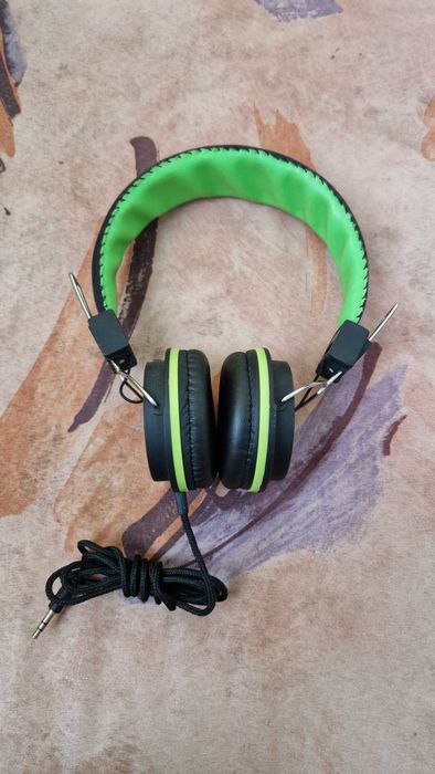 Слушалки за компютър