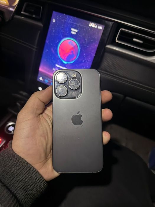 Айфон 15 про продам