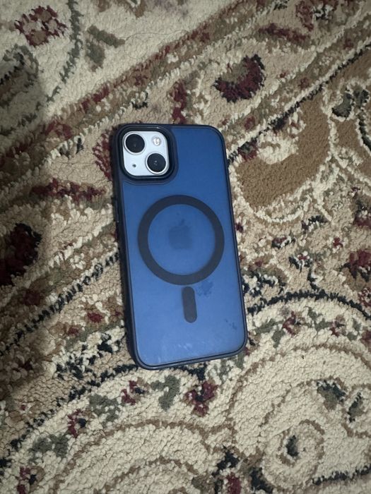 Продам айфон 13