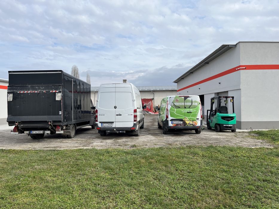 Транспортни и хамалски услуги,пътна помощ и пренасяне на багаж.