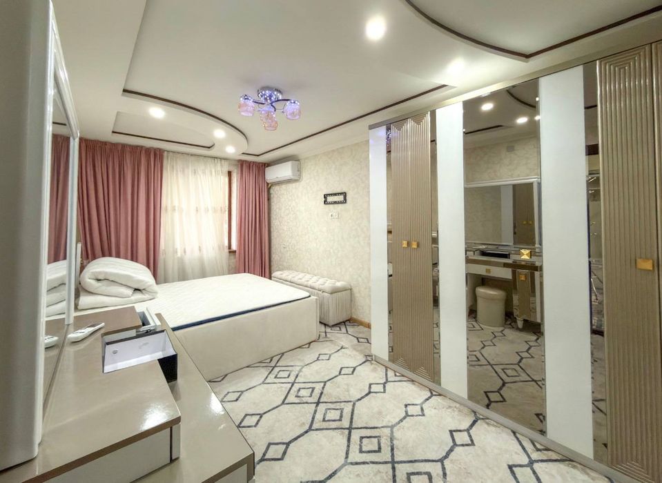 Новомосковская 3/4/5 62м²