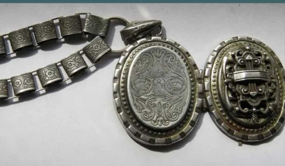 Vechi colier argint masiv cu pandant, Victorian