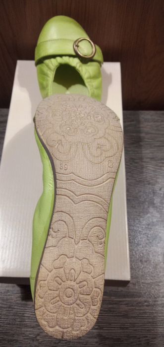 Дамски обувки естествена кожа и кецове-велур