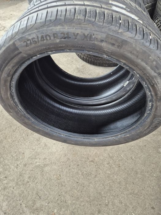 275/40R21 Continental